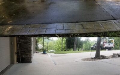 Power washing driveway for a clean look in Springfield, MO.